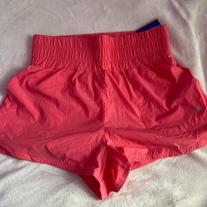 joy lab 2.5” high rise shorts